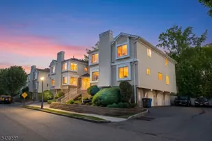 2604 Madaline Dr, Woodbridge Township, NJ 07001 - Photo 2