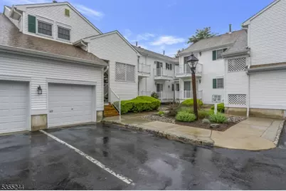 105 Alexandria Way, Bernards Township, NJ 07920 - Photo 4