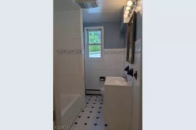 556 Totowa Rd #1, Totowa, NJ 07512 - Photo 4
