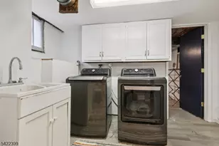 36 S Willow St, Montclair, NJ 07042 - Photo 30