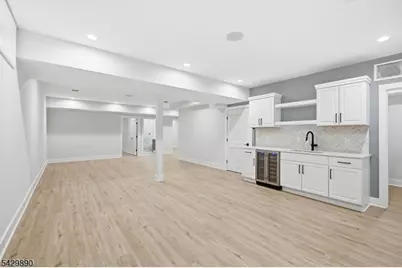 71 Hillside Ter, Livingston, NJ 07039 - Photo 16