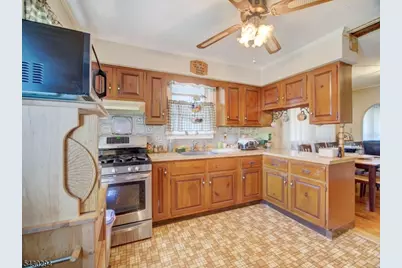 101 Lower Rd, Linden, NJ 07036 - Photo 10