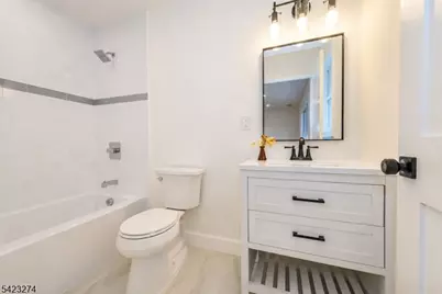 196 Vinton Cir, Fanwood, NJ 07023 - Photo 22