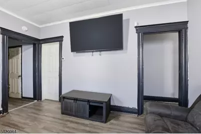 38-40 Schley St, Newark, NJ 07112 - Photo 4