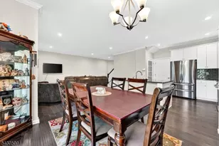 16 Shadetree Ln, Mount Arlington, NJ 07856 - Photo 8