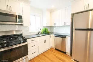 71 Barbara St, Bloomfield, NJ 07003 - Photo 6