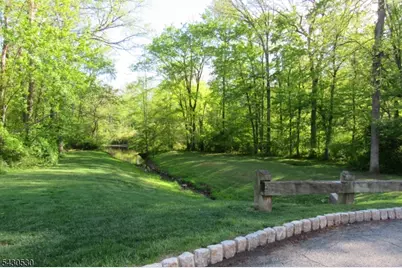 10B Heritage Dr, Chatham Township, NJ 07928 - Photo 2