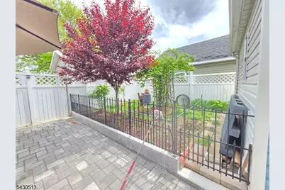 2032 E Saint Georges Ave, Linden, NJ 07036 - Photo 14