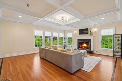 6 Grosvenor Rd, Millburn, NJ 07078 - Photo 8