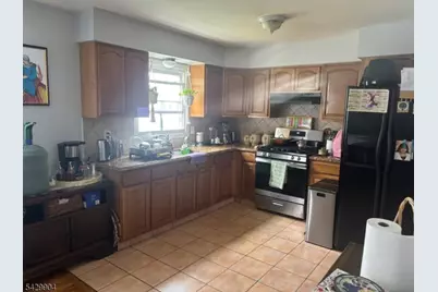 110 Coolidge St, Linden, NJ 07036 - Photo 4