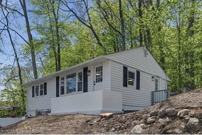 45 W Shawnee Trl, Jefferson Township, NJ 07885 - Photo 14