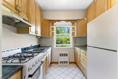 415 Claremont Ave, Montclair, NJ 07042 - Photo 14