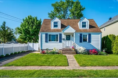 49 N Smith St, Woodbridge Township, NJ 07001 - Photo 2