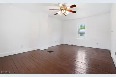 54 Front St, Belvidere, NJ 07823 - Photo 20