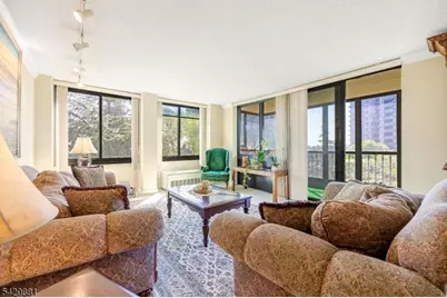 200 Winston Dr-C0109, Cliffside Park, NJ 07010 - Photo 4