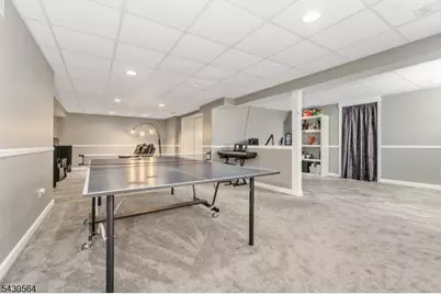 9 Hawk Dr, Raritan Township, NJ 08551 - Photo 32