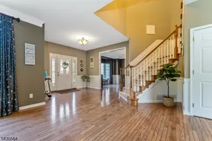 9 Hawk Dr, Raritan Township, NJ 08551 - Photo 4