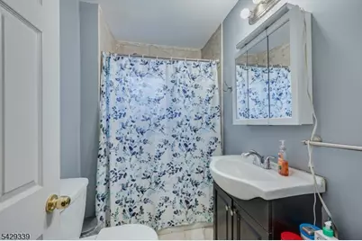 31 Romney Rd, Bound Brook, NJ 08805 - Photo 22