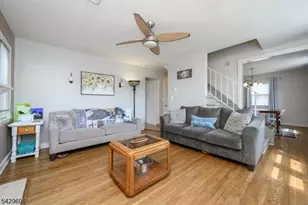 49 Colonial Dr, Clark Township, NJ 07066 - Photo 4