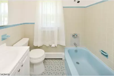 113 Stanley Ct, North Haledon, NJ 07508 - Photo 12