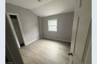 231 Amherst St, East Orange, NJ 07018 - Photo 8