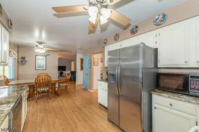 4 Lisa Ct, Roxbury Township, NJ 07876 - Photo 6
