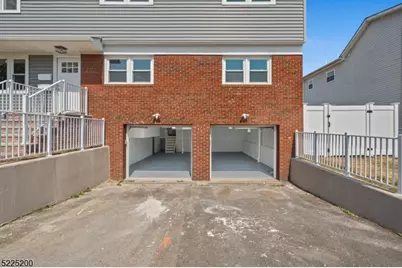 227 N 11 #2, Kenilworth, NJ 07033 - Photo 2