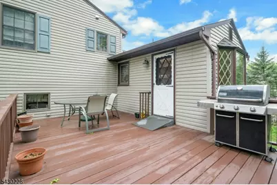 92 Louis St, Hanover Township, NJ 07981 - Photo 16