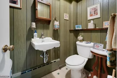 92 Louis St, Hanover Township, NJ 07981 - Photo 22