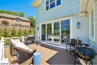 132 Hartshorn Dr, Millburn, NJ 07078 - Photo 14