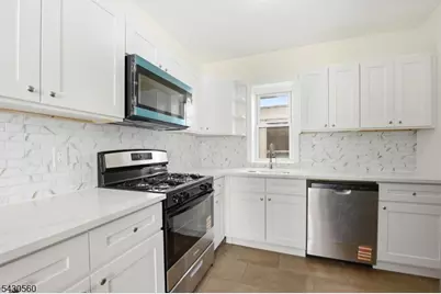 91 Willoughby St, Newark, NJ 07112 - Photo 12
