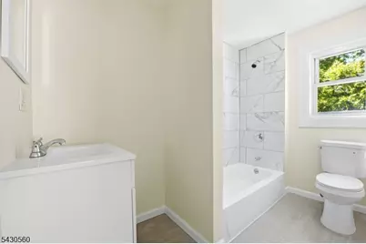 91 Willoughby St, Newark, NJ 07112 - Photo 22
