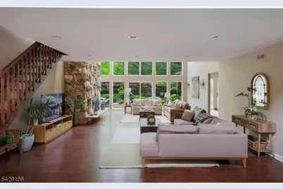 29 Deer Path Cir, Green Brook Township, NJ 08812 - Photo 6