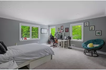 29 Deer Path Cir, Green Brook Township, NJ 08812 - Photo 28