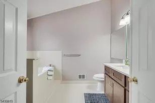 216 Amethyst Way, Franklin Township, NJ 08823 - Photo 28