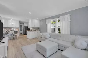 9 White Birch Park, Hampton Boro, NJ 08827 - Photo 4