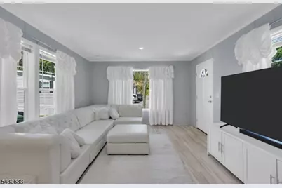 9 White Birch Park, Hampton Boro, NJ 08827 - Photo 6