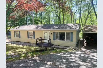 11 Overlook Dr, High Bridge, NJ 08829 - Photo 1