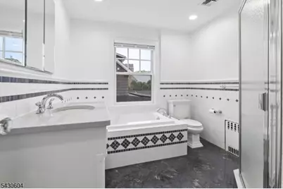 190 Fernwood Ave, Montclair, NJ 07043 - Photo 14