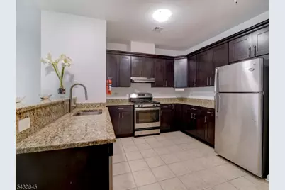 92 Willow St, Bloomfield, NJ 07003 - Photo 2