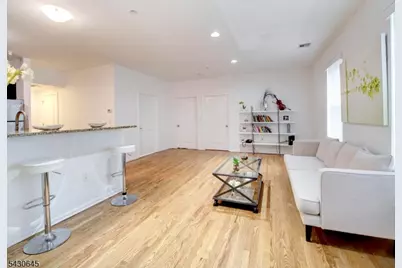 92 Willow St, Bloomfield, NJ 07003 - Photo 4