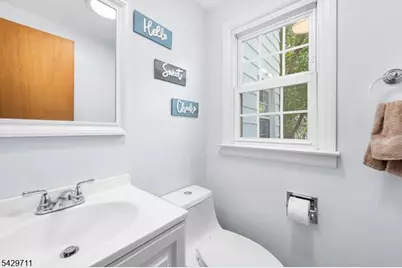 938 Liberty Ave, Union Township, NJ 07083 - Photo 12