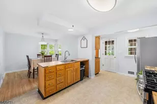 938 Liberty Ave, Union Township, NJ 07083 - Photo 10