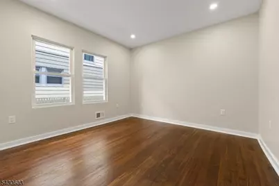 218 Ampere Pkwy #1, Bloomfield, NJ 07003 - Photo 10