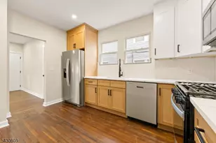 218 Ampere Pkwy, Bloomfield, NJ 07003 - Photo 2