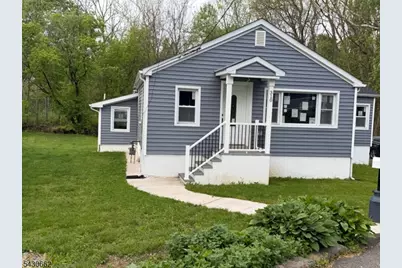310 6th St, Belvidere, NJ 07823 - Photo 1