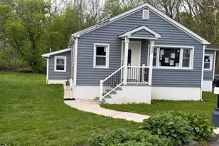310 6th St, Belvidere, NJ 07823 - Photo 1