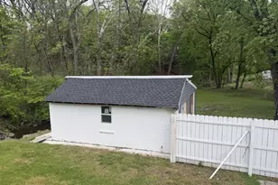 310 6th St, Belvidere, NJ 07823 - Photo 4