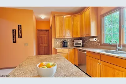 26 Poling Farm Ct, Montgomery Township, NJ 08502 - Photo 16