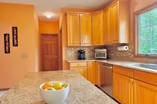 26 Poling Farm Ct, Montgomery Township, NJ 08502 - Photo 16